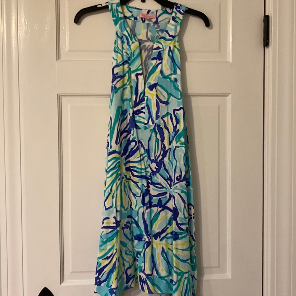 Lilly Pulitzer rayon v-neck dress.  Like new, worn once.